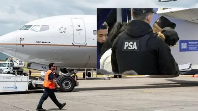 Un empleado de pista camina cerca de un avión mientras efectivos de la PSA operan junto a pasajeros.