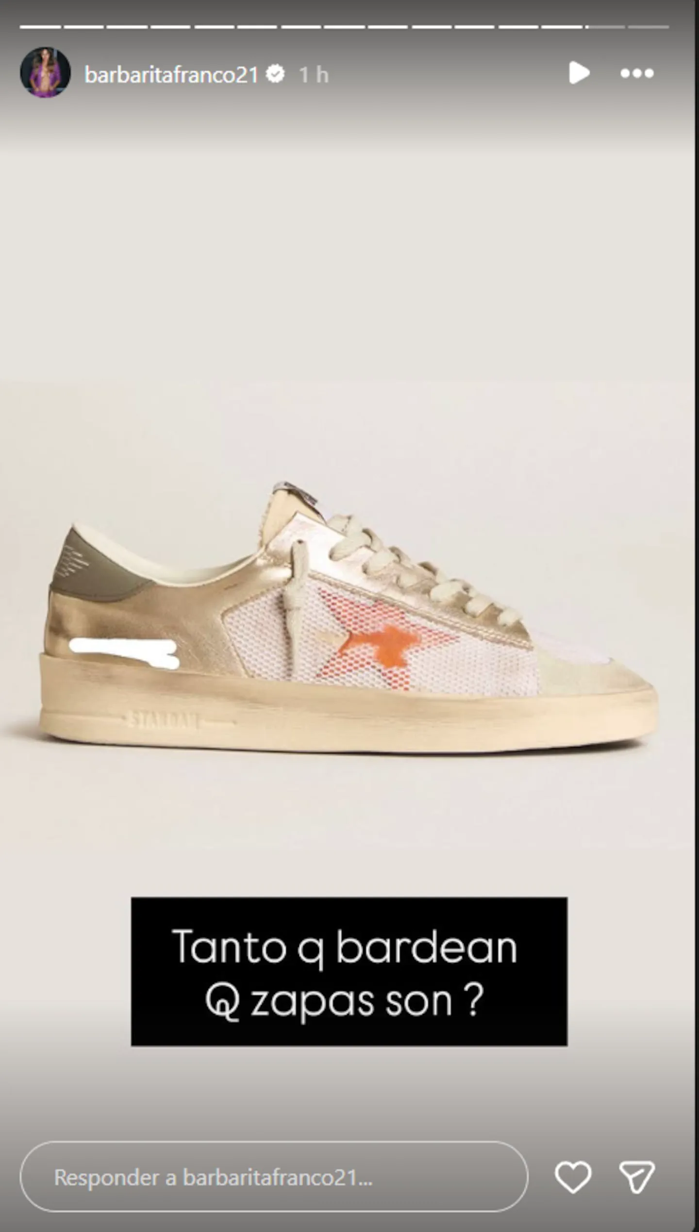 Captura de una historia de Instagram de Barby Franco mostrando una zapatilla de perfil con un texto.