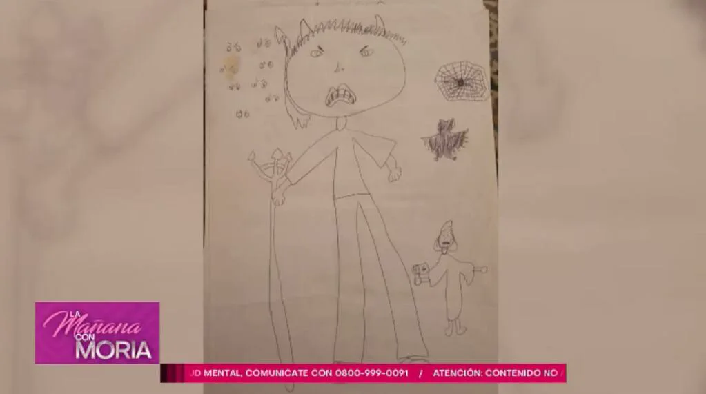 Dibujo a mano alzada en papel de una figura con tridente junto a un murciélago y una telaraña.