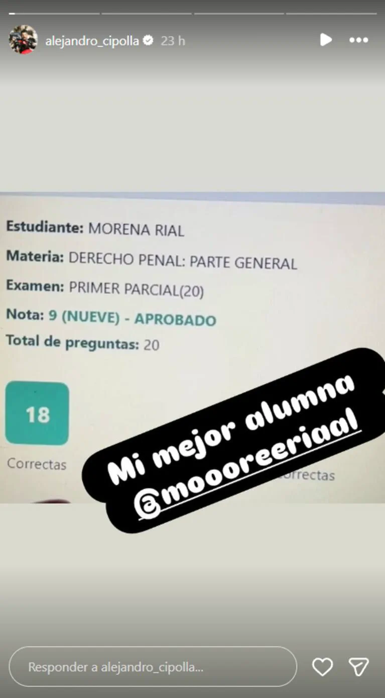 Captura de una historia de Instagram con la foto de una pantalla que muestra una nota de examen universitario.