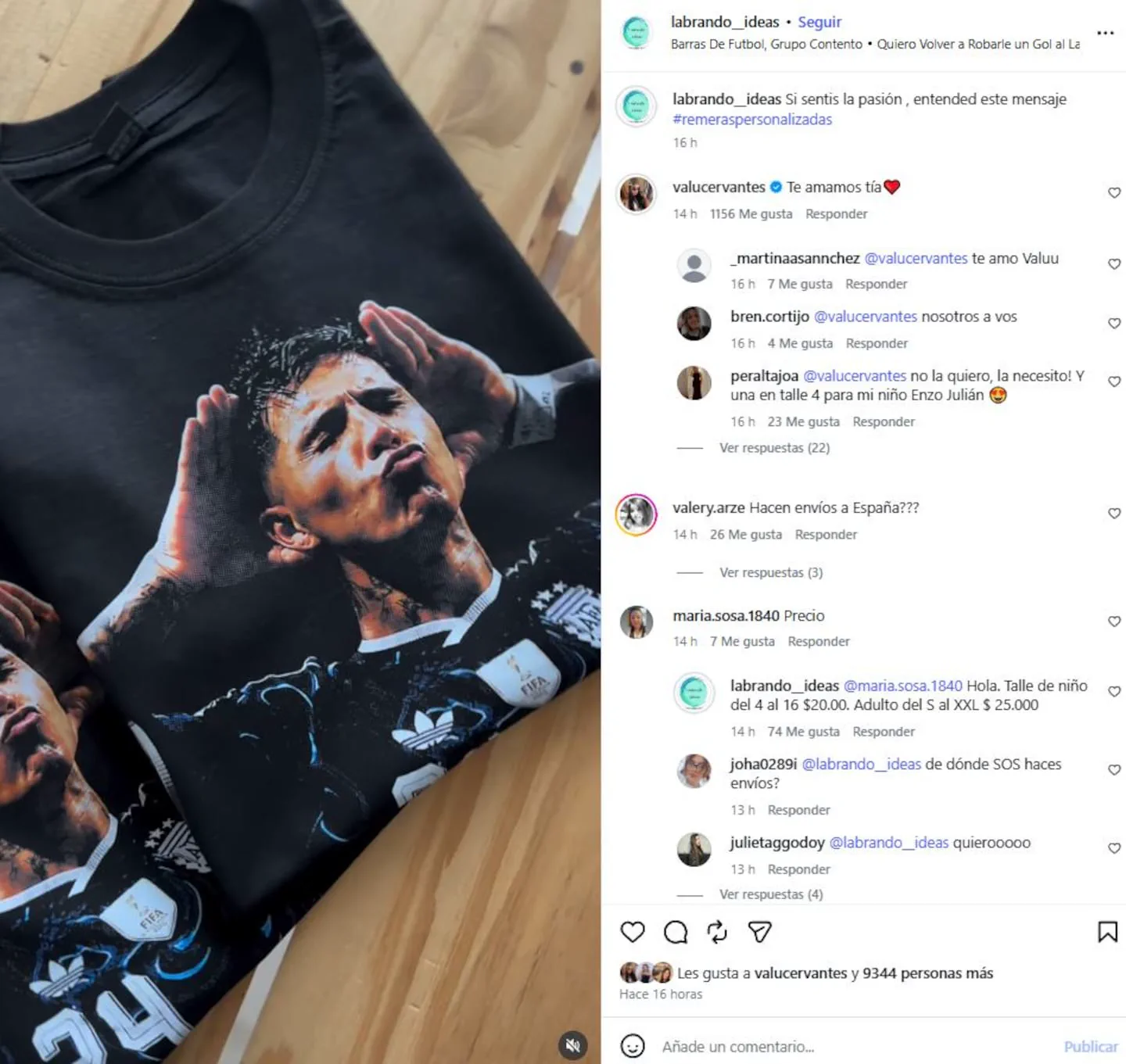 Una remera negra estampada con el festejo de Enzo Fernández sobre una mesa junto a comentarios de Instagram.