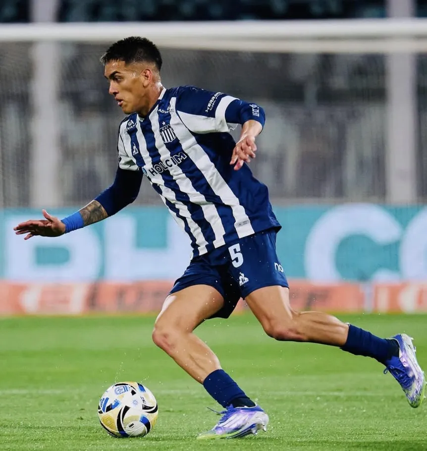Omar De Felippe, sobre el interés de Boca por Galarza: "Me gustaría que se quede, pero..."