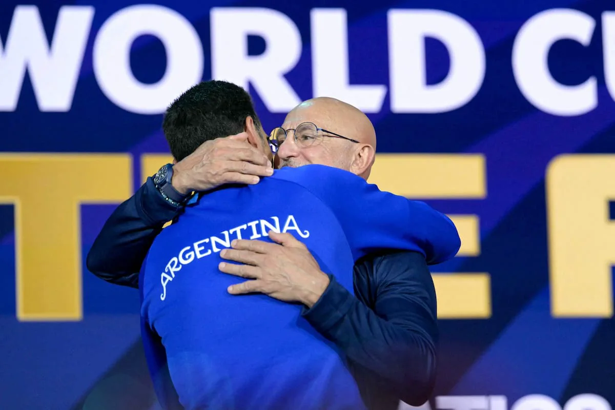 Los dos DT que compartieron aula como profesor y alumno y hoy deciden el Mundial