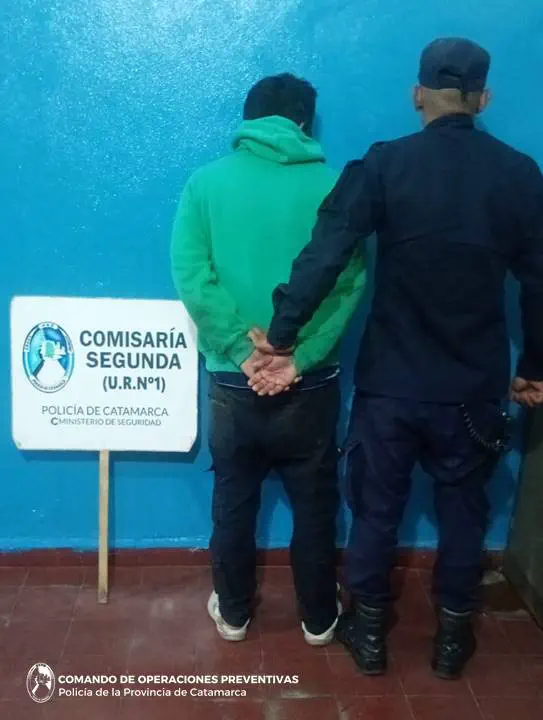 Lo denunciaron por robar en un local y la Policía lo atrapó en la plaza