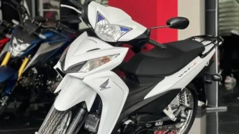 Dejar el colectivo para subirse a la moto: los tres modelos más vendidos por su equilibrio entre precio, repuestos y durabilidad