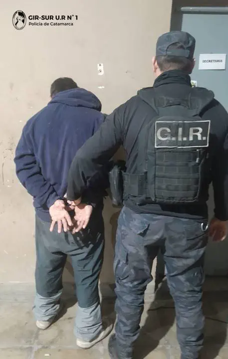 Agredió a piñas a su pareja y terminó detenido