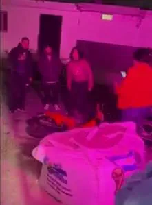 Detuvieron a una víctima de abuso sexual tras amenazar a uno de los acusados en su vivienda
