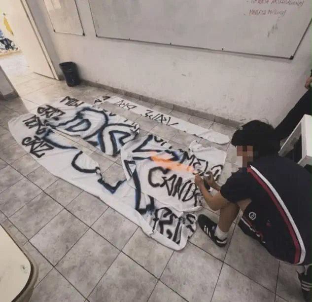 .