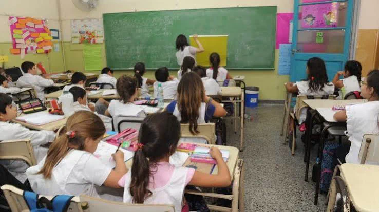 Baja la natalidad y cae la matrícula en los colegios privados