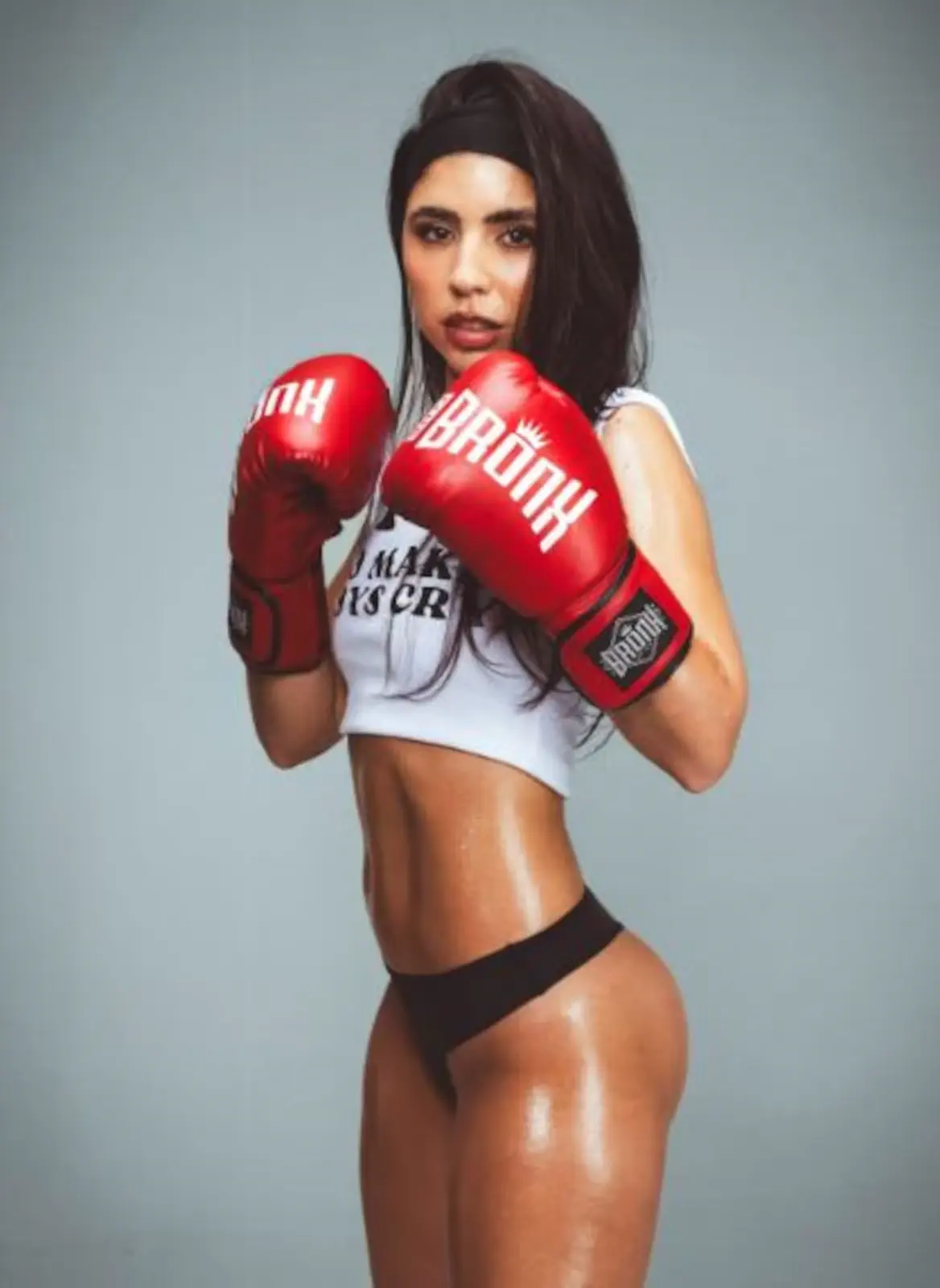 Las fotos hot de Cami Mayan para anunciar su pelea con Luli González