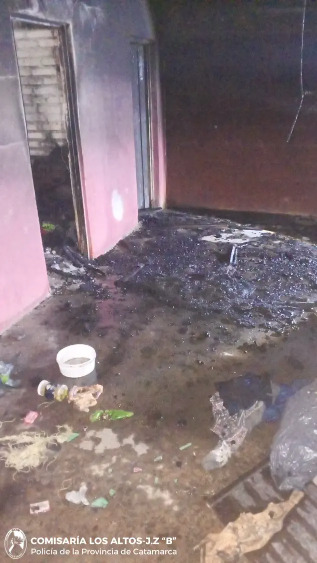Voraz incendio de una vivienda