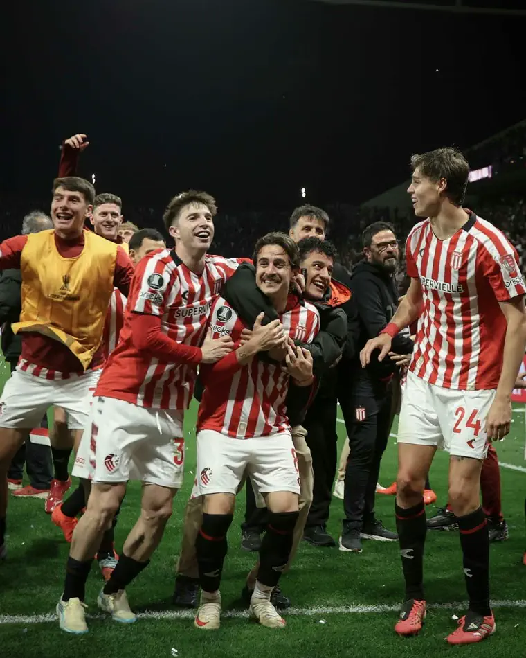 Mística, efectividad y un récord del 100%: el dato histórico que ilusiona a Estudiantes tras meterse en semifinales