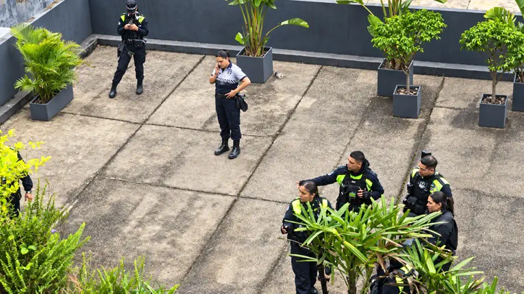 Investigan la muerte de una mujer tras caer del piso 18 de un edificio en Barrio Sur - Tucumán