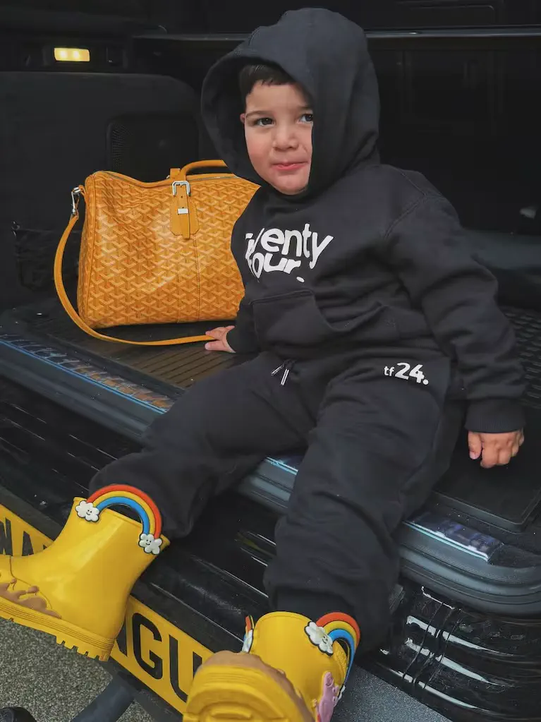 Benjamín Fernández, un pequeño modelo. (Foto: Instagram/@valucervantes)