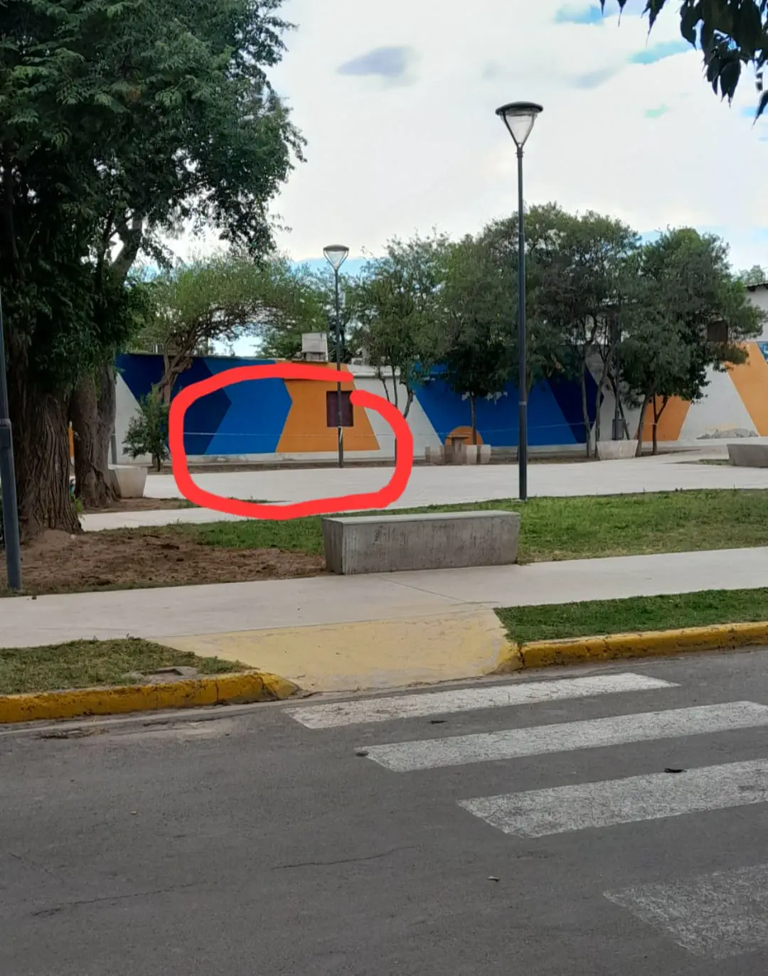 Carta al director - Reclamo Extracción de árboles de  la Plaza San José Obrero