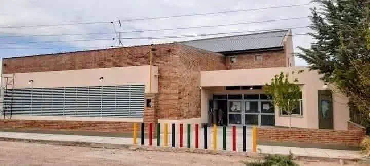 Colapsó el techo de una escuela