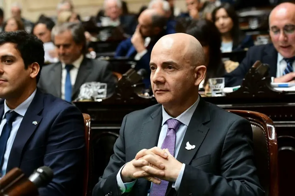 Diputado Nacional de La Libertad Avanza - Adrián Brizuela rechazó los acercamientos opositores y apuntó contra Galán y Tiago Puente: "No vamos a ser cofundadores del galanismo"