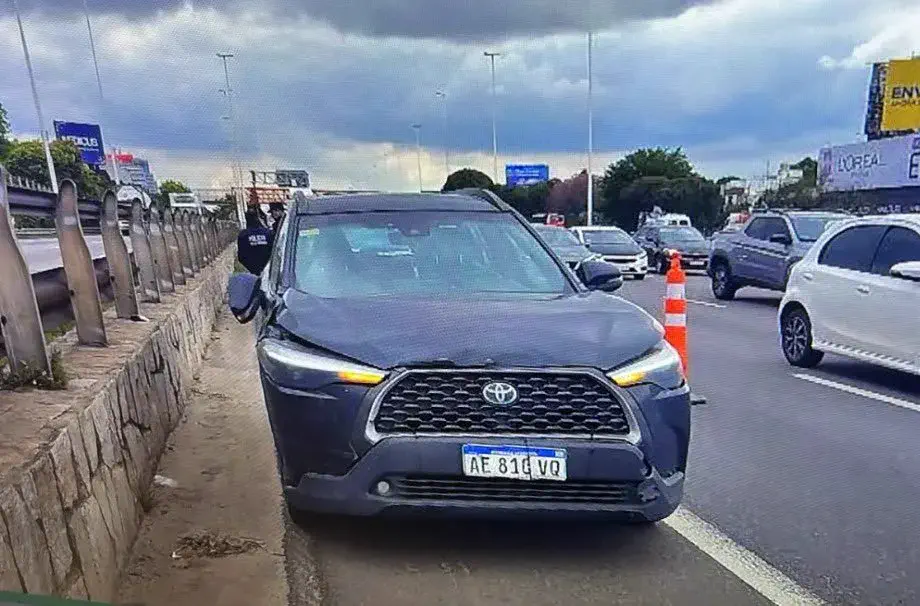 El auto de Nancy Pazos tras el choque. — X / @lucasmjerez