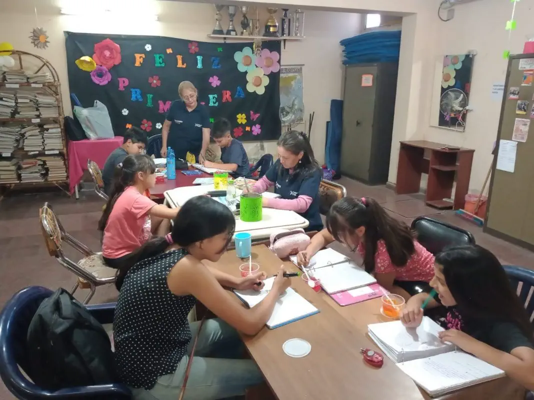 El espacio Hello English está dirigido a jóvenes y adultos