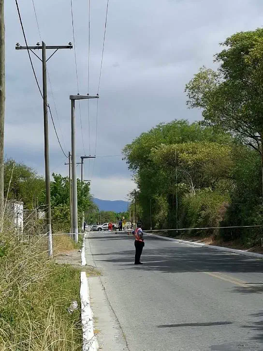 Tránsito interrumpido por policías