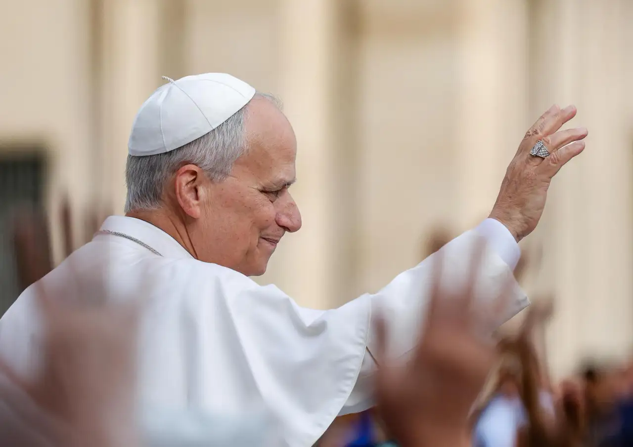 El Vaticano dio detalles de cómo será la operación al Papa.(EFE/GIUSEPPE LAMI)