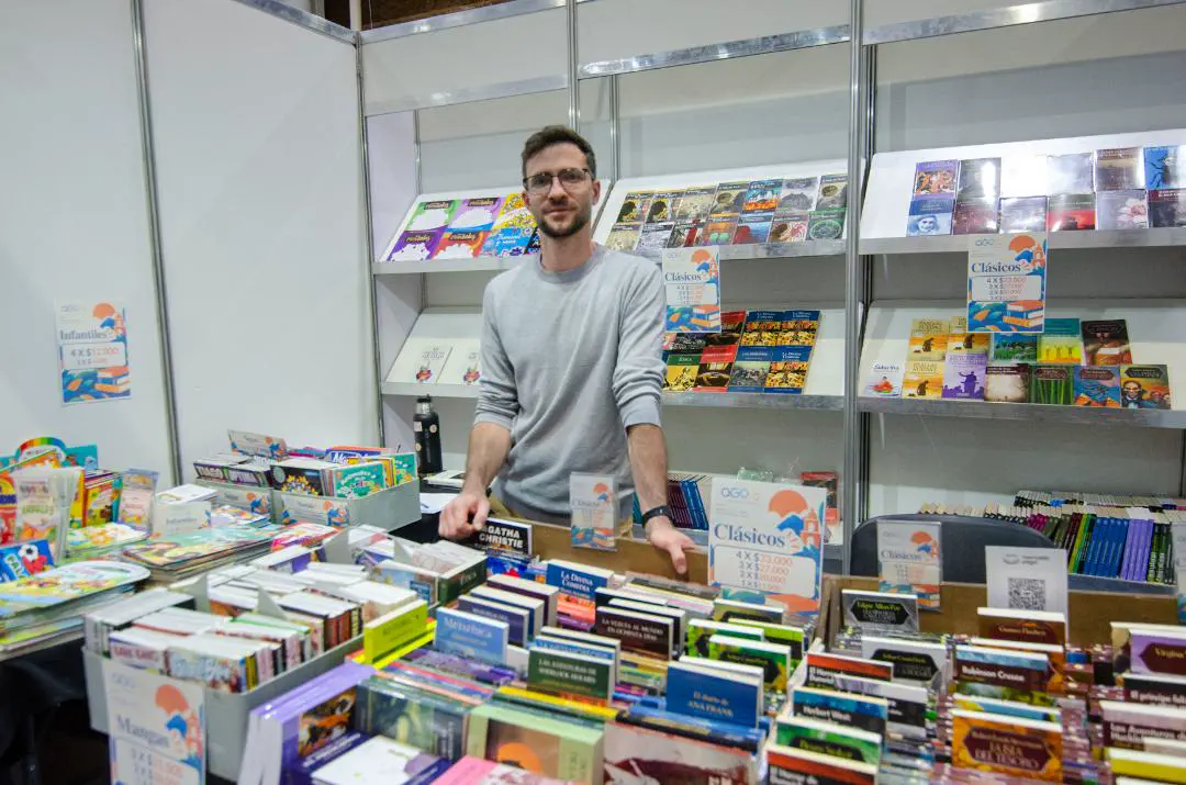 Entre clásicos y novedades: qué recomiendan los libreros en la Feria del Libro