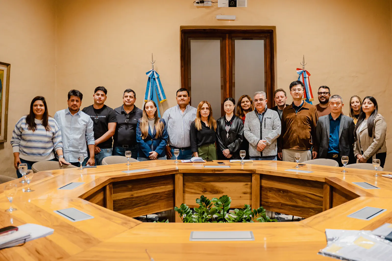 La iniciativa apunta a fortalecer las capacidades de los proveedores locales