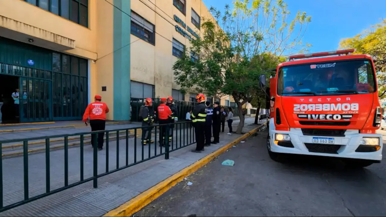 La Justicia de Córdoba condenó al colegio a indemnizar a una alumna que sufrió quemaduras de extrema gravedad durante un experimento escolar de química.(El Doce)