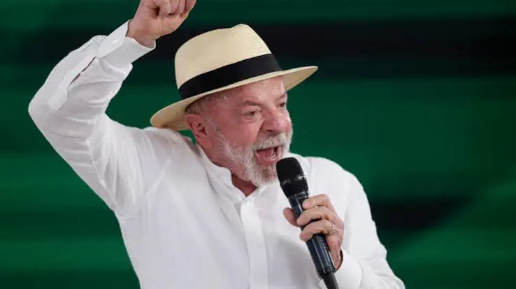 Lula da Silva se impone en un dramático balotaje ante Flávio Bolsonaro y logra la reelección en Brasil
