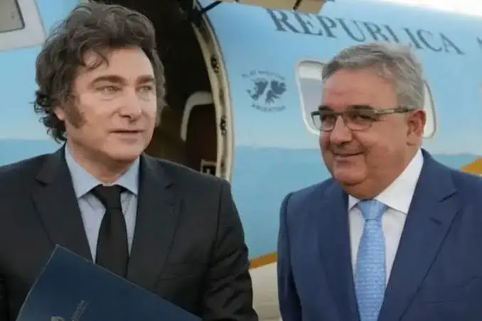 Milei llega a Catamarca junto a su mesa chica