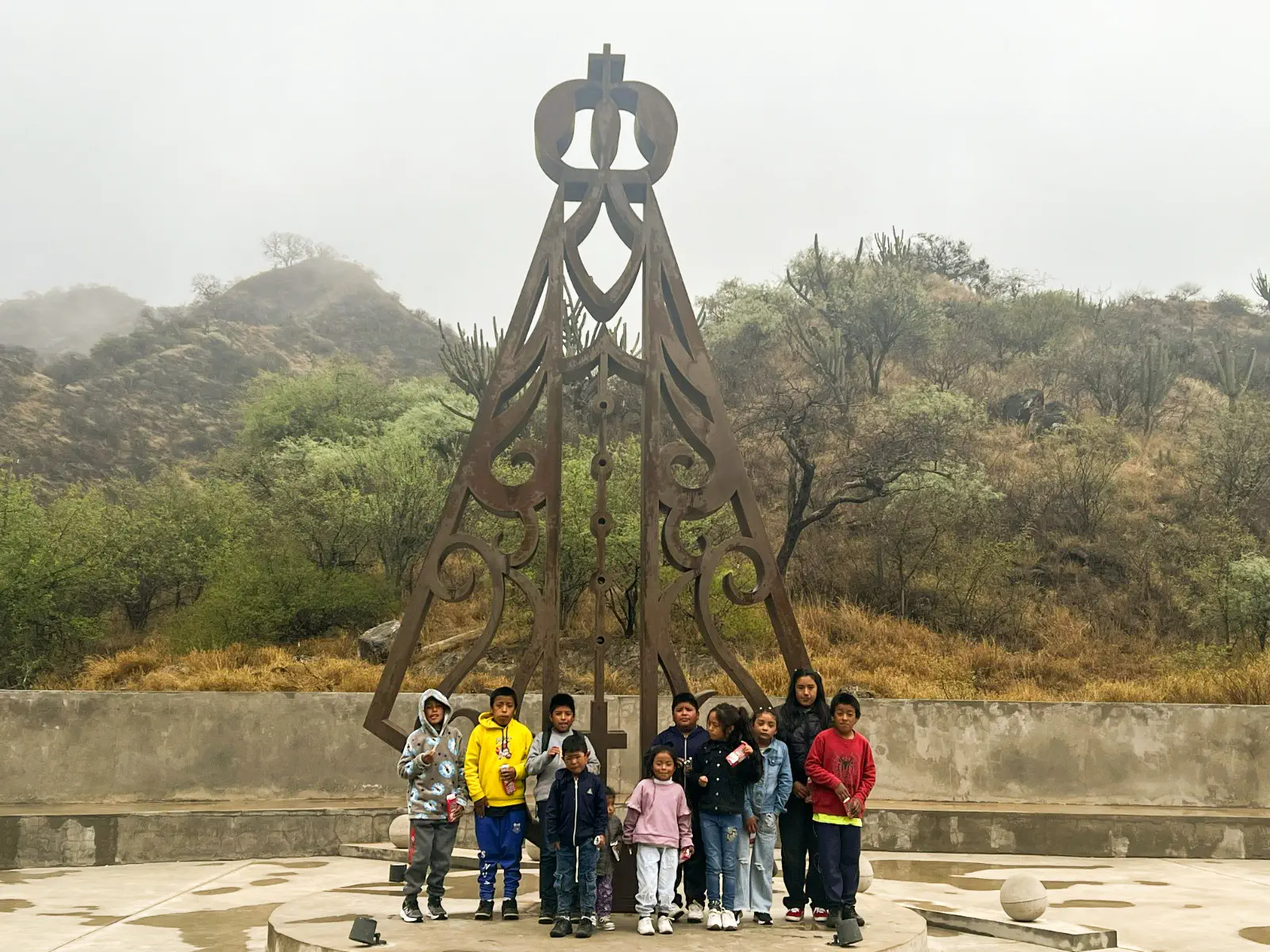 Niños de la comunidad indígena de El Tolar recorrieron los atractivos turísticos de la Capital