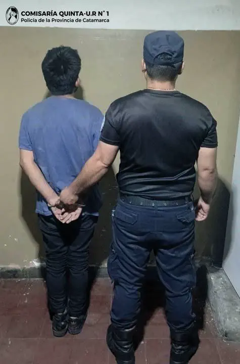 Persecución nocturna en el Oeste capitalino: atraparon a un joven tras el robo a una distribuidora