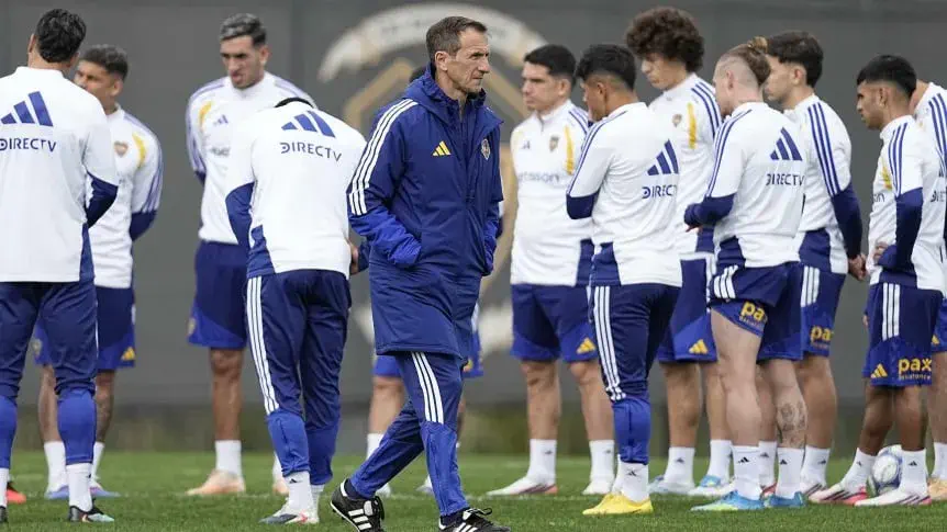 Rodolfo Arruabarrena, en el entrenamiento de Boca en Ezeiza. (Prensa Boca)