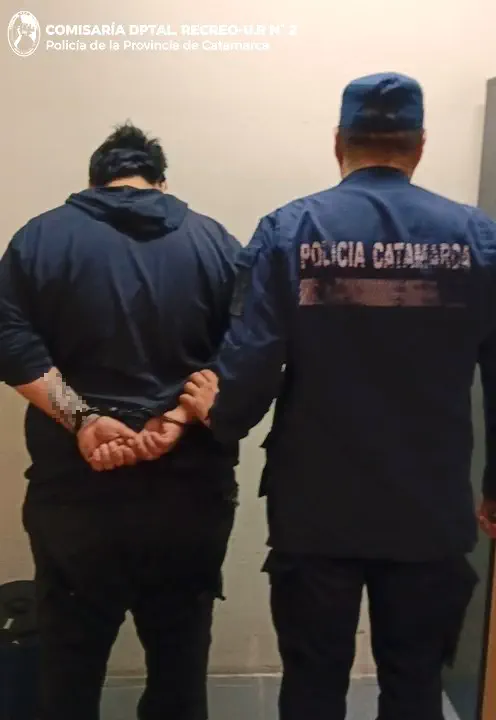 Sorprendido infraganti: detienen a un hombre por intentar robar en un supermercado