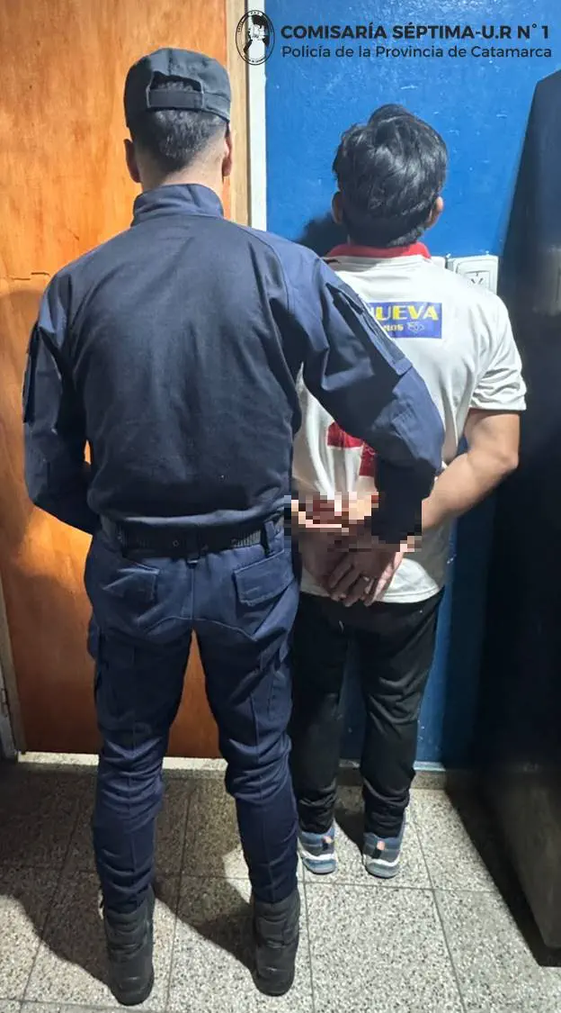 Un sujeto golpeó salvajemente a dos mujeres en plena calle