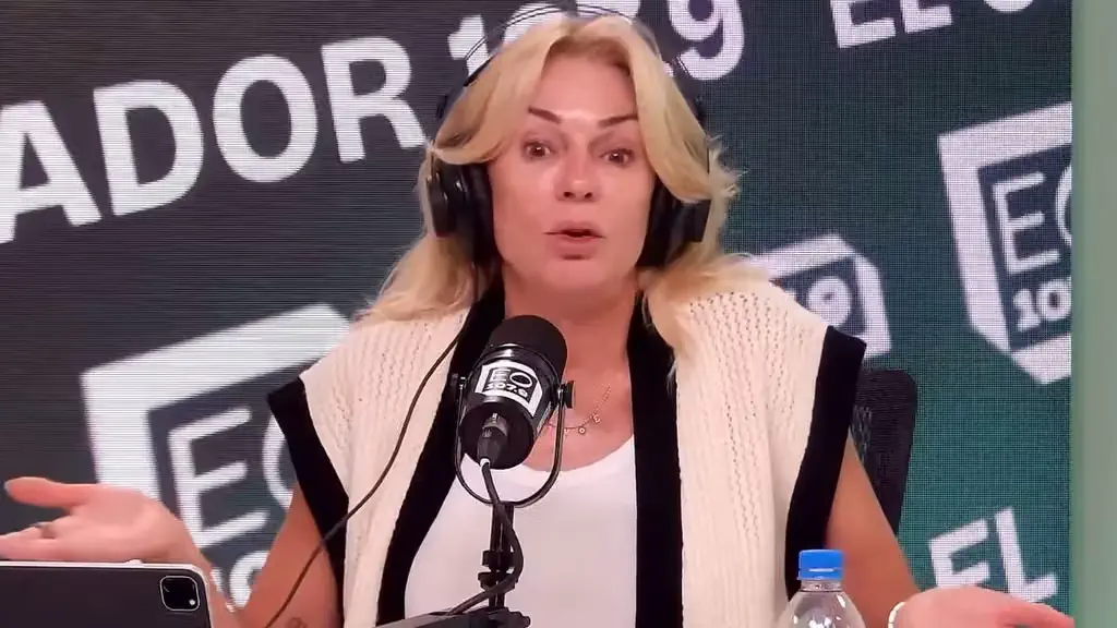 Yanina Latorre destrozó a la conductora. (Captura de pantalla Youtube El Observador 107.9.)